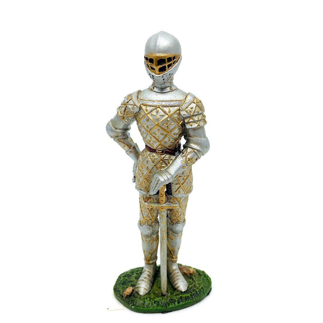 Collectible Pewter Medieval Knight Figure Figurines and Knick Knacks Vintage Lead Toy Pewter