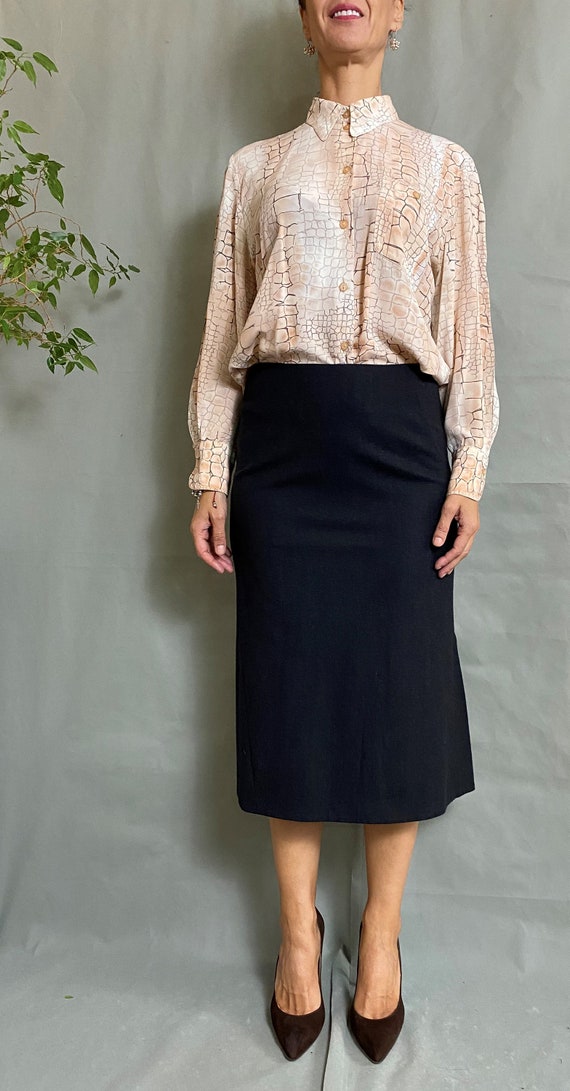 Vintage silk shirt for women size M, Beautiful pri