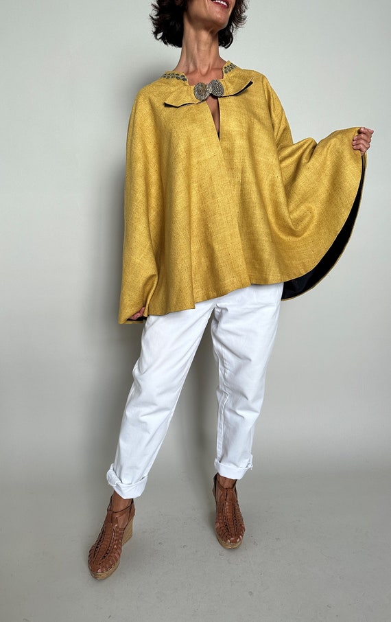 Handmade silk cape for women size M- XL, Beautifu… - image 1