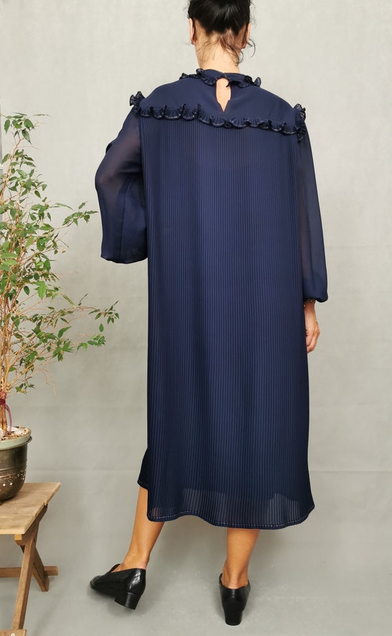 Vintage oversized pleated dress for women size L - image 5