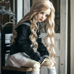 BJD Long Wavy Wig: 1/3, 1/4, 1/6 Doll Accessory (6-10&quot;)