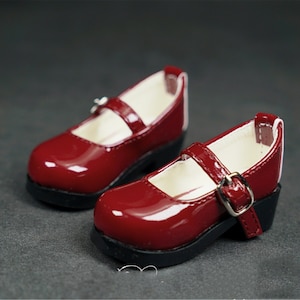1/3 1/4 1/6 SD BJD Doll Shoes Leather PU Princess Shoes Small Leather Shoes Bright Leather Buckle Student Shoes Fashion Bjd Shoes