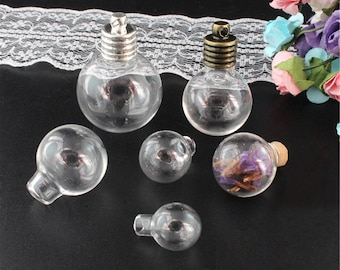 Multiple Style Mini Glass BottleMetal Cap Glass Bottlewishing bottleempty canMiniatureBulb Shaped Glass BottlePotionVialsDIY Pendant