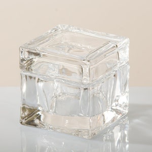 24 cube boxes in wedding glass 24 cube boxes in wedding glass