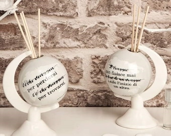 Set 2 Globes Diffusers with essence wedding kit