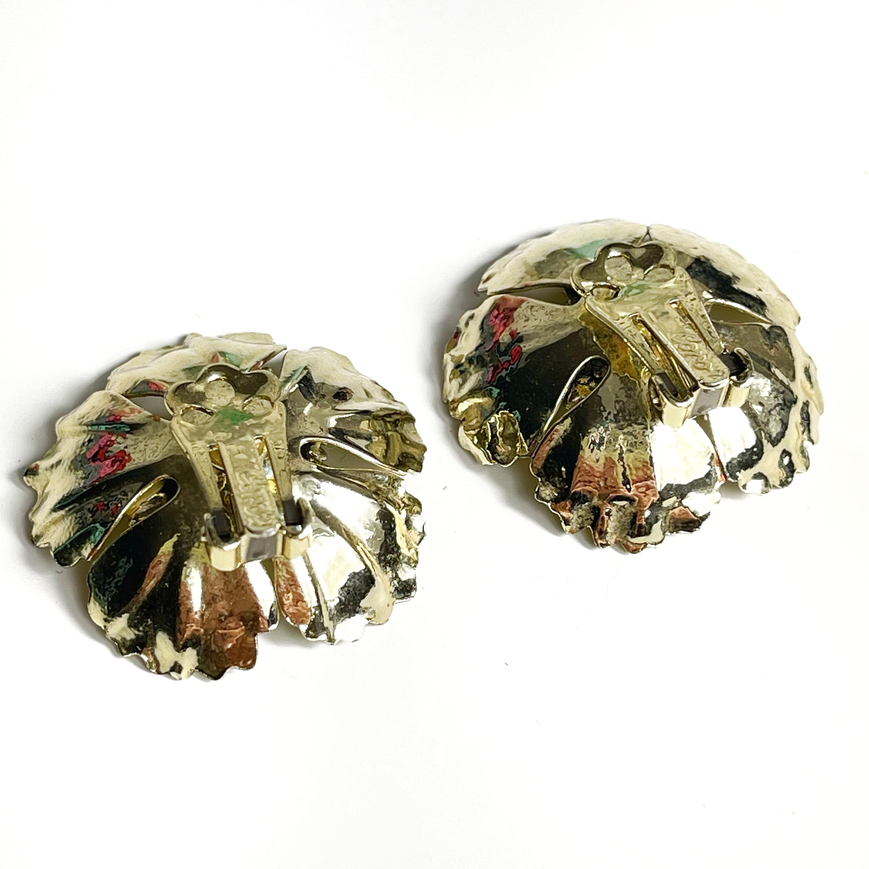Boucles D'Oreilles Clips Vintage Années 80 - Fleur Dorée Avec Détails 'Couture'