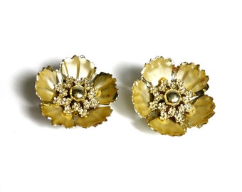 Clips D'oreilles Vintage Créateur - Jaunes, Fleurs - Métal Doré - Occasion