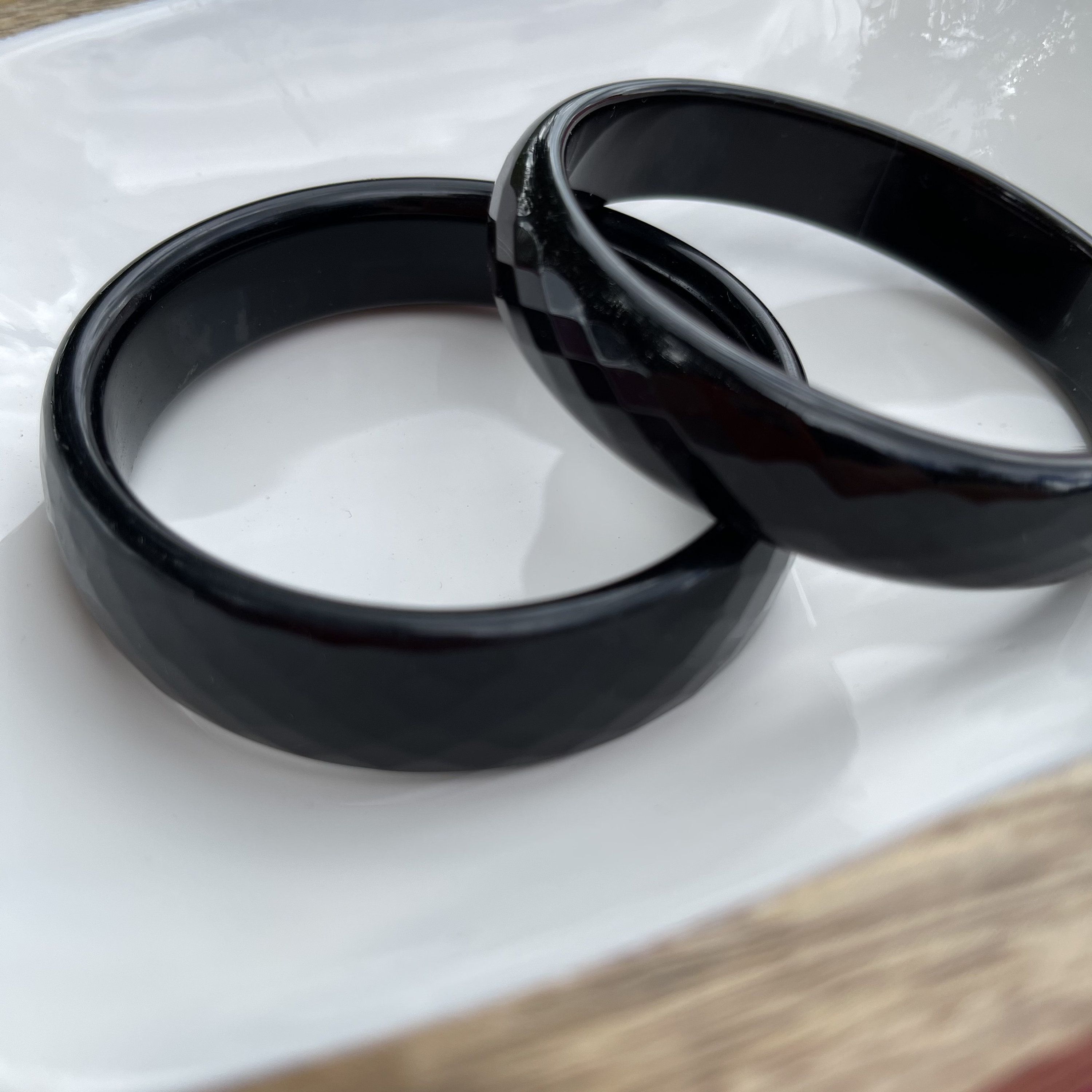 Vintage Black Glass Bangles set of 2 Etsy Canada