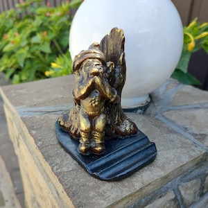 Vintage figurine of a gnome.Metal pencil holder/ashtray.Desktop stand for pencils / pens. Writing supplies. Fairy tale table decor. Present.