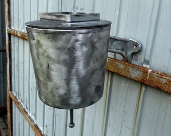 Vintage Aluminum Water Dispenser Soviet Wall Mounted Sink Farmhouse Wash Basin Garden Outdoor Country House Sink With Lid Garden Decor 1970s