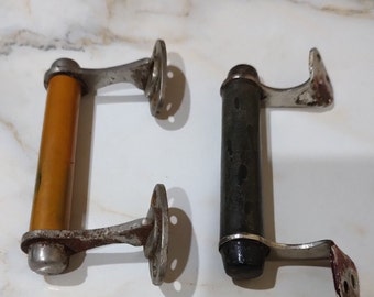 Bakelite door handles. 2 vintage doorknobs. plastic handles. vintage pens. Antique door handles of the USSR. 1940s.