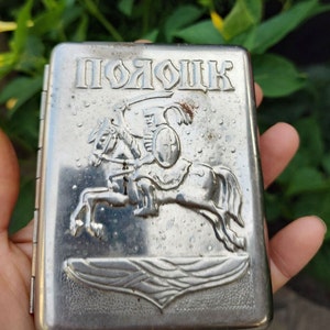 Portasigarette sovietico in metallo "POLOTSK". Portasigarette con custodia vintage. Scatola di tabacco dell'URSS. Accessori per fumatori. Regalo.