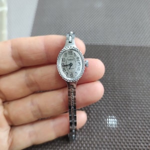 Women&#39;s watch&quot;The Seagull&quot;with a silver-plated braceletVintage wrist watch with oval dialClassic women&#39;s watch braceletA unique gift for her