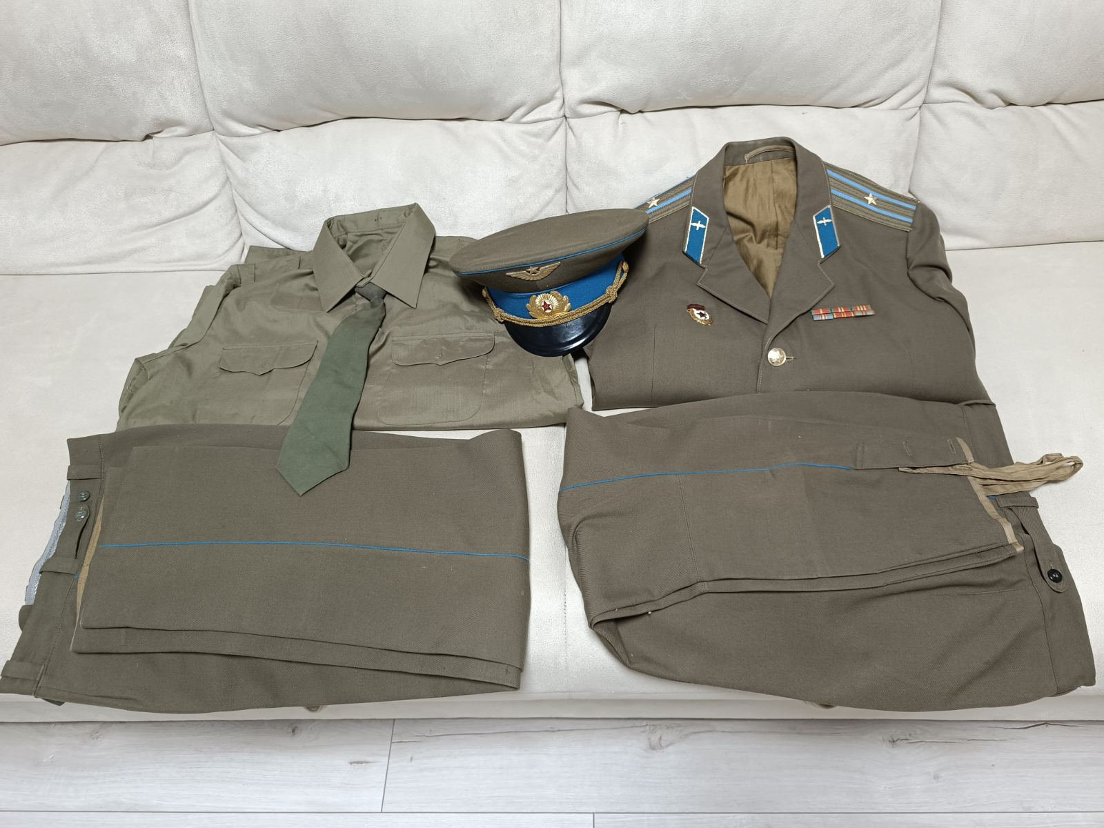 ヴィンテージ ソ連空軍将校制服：カーキ色 少佐階級、サイズ50 - Etsy 日本