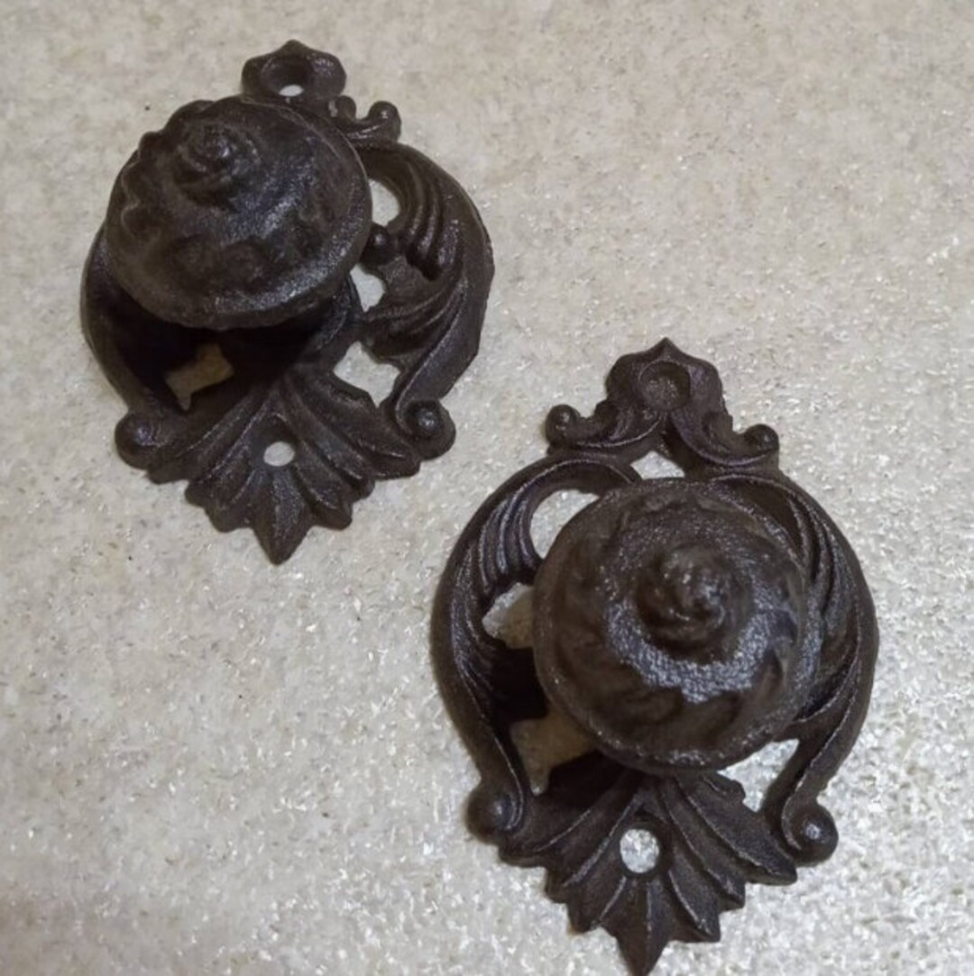 Antique Metal Door Handles. Antique Cast Iron Doorknobs. Iron