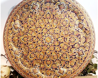 Exquisito plato decorativo de bronce cloisonné de 12 pulgadas con diseños extremadamente detallados.