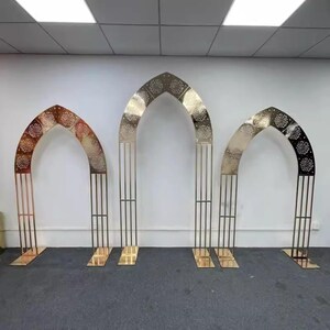 Shiny Gold Metal Flower Arch Stand Hollow Fireworks Outdoor Courtyard Wedding Backdrop Arch Decoration