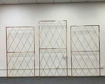 Metal Wedding Stand Diamond Lattice Frame with Hanging Rings for Party Background