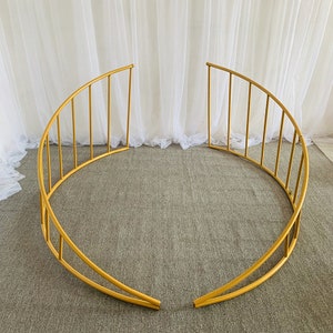 Metal Wedding Arch: Customizable Floral Backdrop Stand