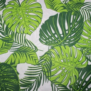 100% Cotton Green Tropical Palm Leaves  Fat Quarter 50cm x 80cm Fabric