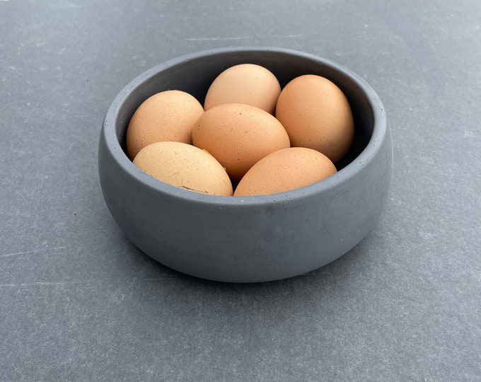 Concrete bowl, concrete planter 17cm, concrete egg bowl, concrete dish, concrete storage bowl, handmade, gift, bowl