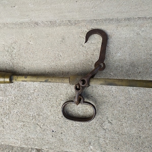 Antique Brass Steelyard Scale; Old Primitive Roman Balance; Dated 1900, Cour d&#39;acier antique.