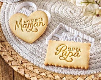 Emporte-pièces super Maman et super Papa. Idée cadeau biscuit fête des mères / pères, conçu et fabriqué en France. Recette disponible.
