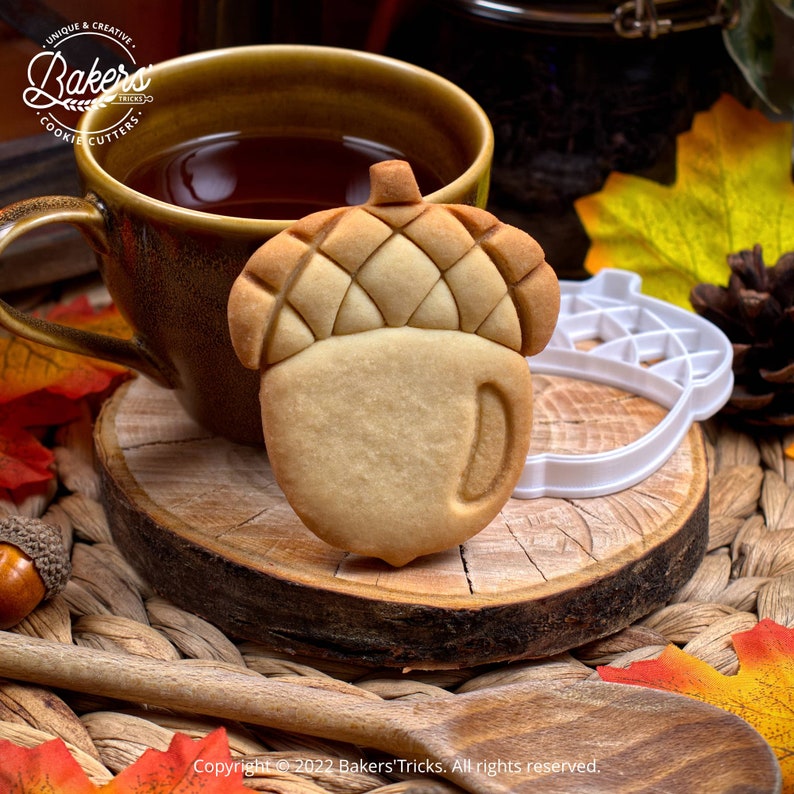 Set of 4 cookie cutters Autumn: Squirrel / Pumpkin / Leaf / Acorn Original creations by Bakers'Tricks image 3