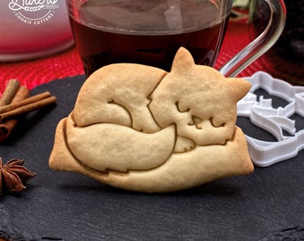 Sleeping Cat Cookie Cutter | Cute Cat Cookies | Kawaii Baking | Animal Biscuit Cutter | Recipe Included