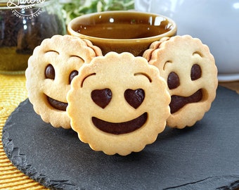 Round Smiley Cookie Cutter Set | 4 Pieces (3 Faces + 1 Base) | Sandwich Biscuits | Recipe Included