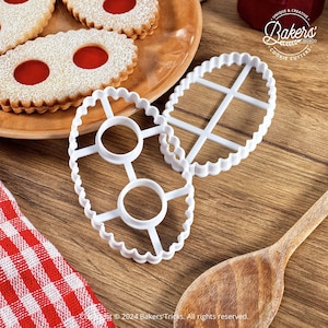 Emporte-pièces Lunette de Romans - Lot de 2 (1 base + 1 découpe avec trous) | Recette offerte