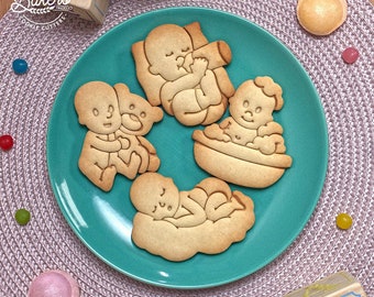 Baby cookie cutters | Set of 4: Baby and teddy / sleeping / in bath / with bottle - Original creations by Bakers'Tricks