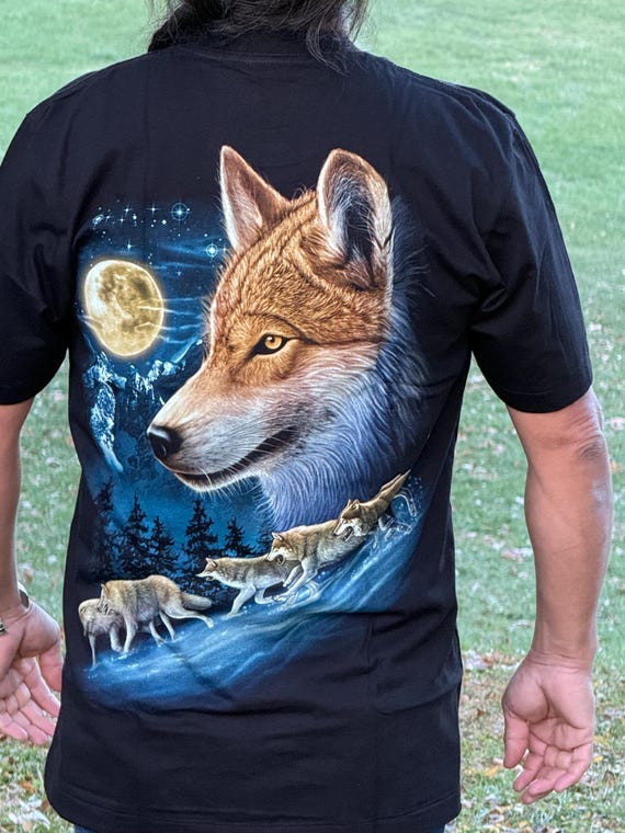 Loup Des Neiges Hurlant à La Lune T-Shirt - Design Original De Loup En Pleine Nature B0bhrvgg9h Black 572x572