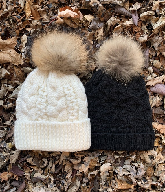 Handmade Cable Knit Beanie: Fleece Lined Winter Hat With  display picture 2