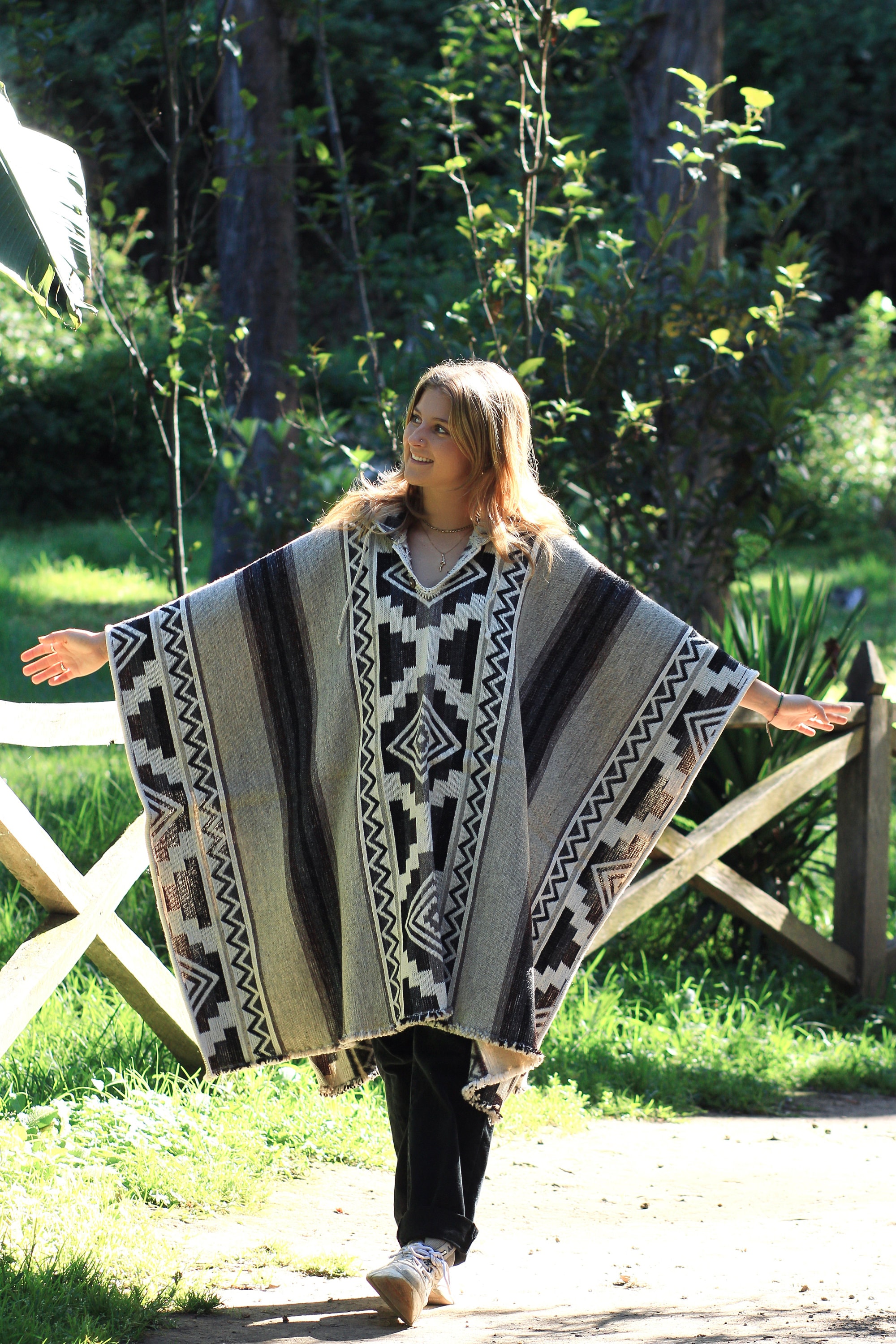 Ameri　REVERSIBLE COLOR PONCHO COAT AMERI Reversible Boa Poncho Coat | eBay