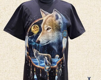 Camiseta Mystic Wolf: Apanhador de Sonhos Tribal, Espírito da Natureza ao Luar, Lobo e Pena