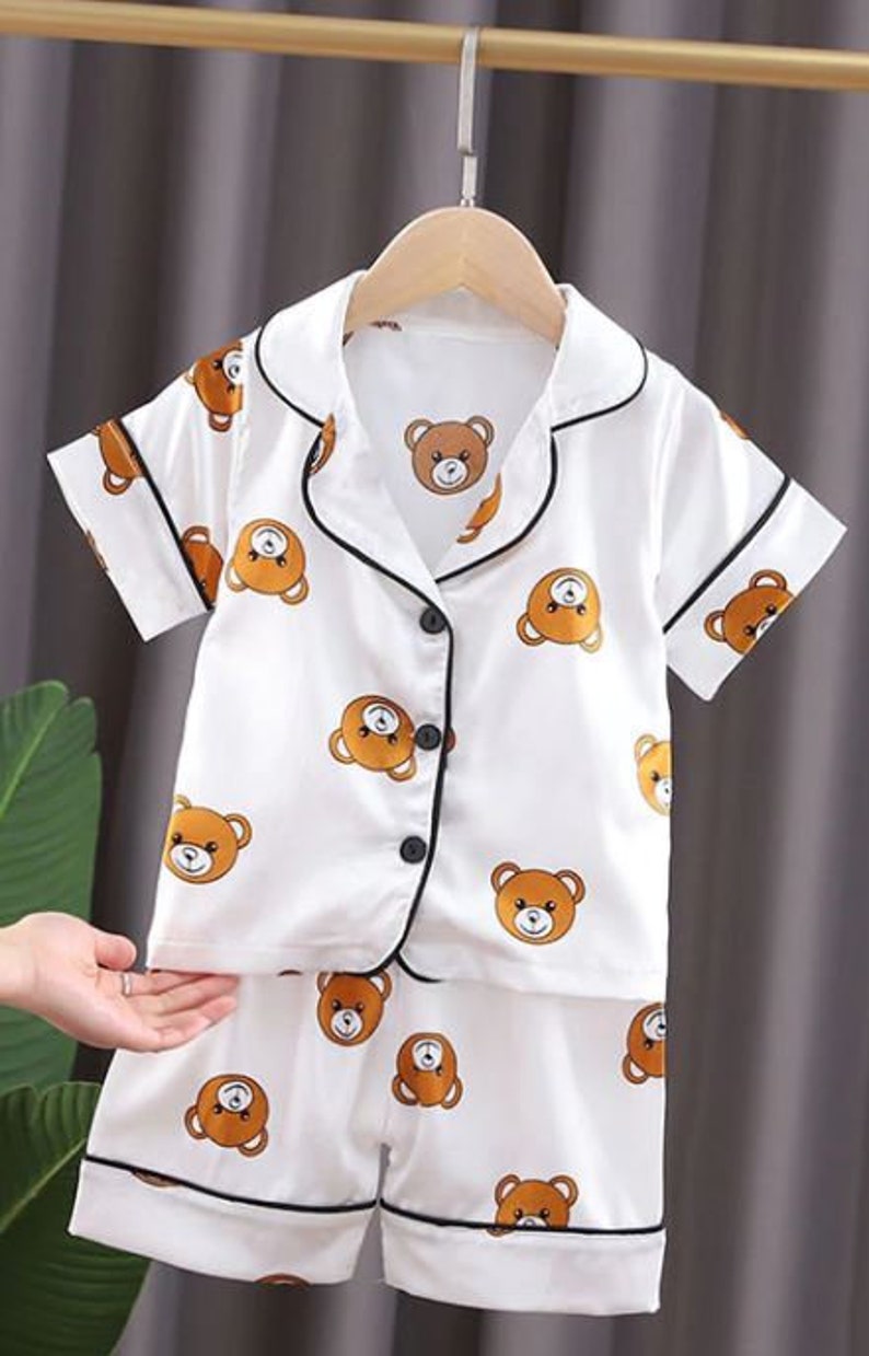Opal Boutique Cartoon Teddy Bear Letter Girls Boys Children/'s Silk Pyjamas Short Sleeve white