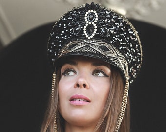 Burning Man militärhatt | Svart & guld hatt med strass | kaptenshatt | polishatt