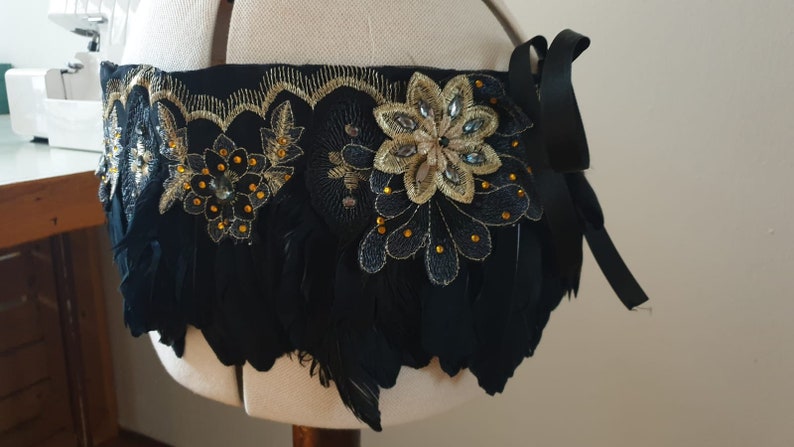 Beautiful Bohemian Flower Bra /& Feather Skirt Samba Showgirl Angel Pride Parade costume