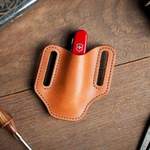 fourreau en cuir pour couteau suisse Victorinox SAK, fabriqué en France à la main