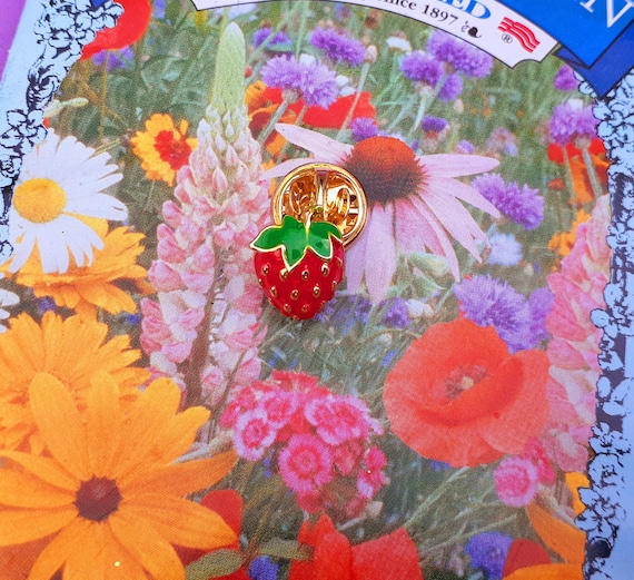Adorable Tiny Strawberry Brooch ~ Little Strawberr