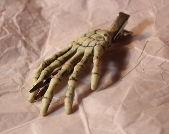 Plastic skeleton hand Hair Clip