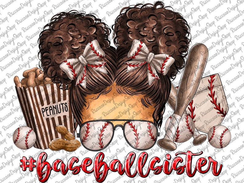 Peut inclure: Une illustration num&eacute;rique de deux filles aux cheveux bruns en couettes portant des lunettes et des n&oelig;uds &agrave; th&egrave;me de baseball. Les filles sont entour&eacute;es d'objets &agrave; th&egrave;me de baseball, notamment une batte de baseball, un gant de baseball, un sac de cacahu&egrave;tes et des balles de baseball. Le texte "#baseballsister" est &eacute;crit en rouge en bas de l'image.