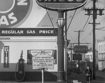 Gas station, Frederick, Maryland by John Vachon - 1937