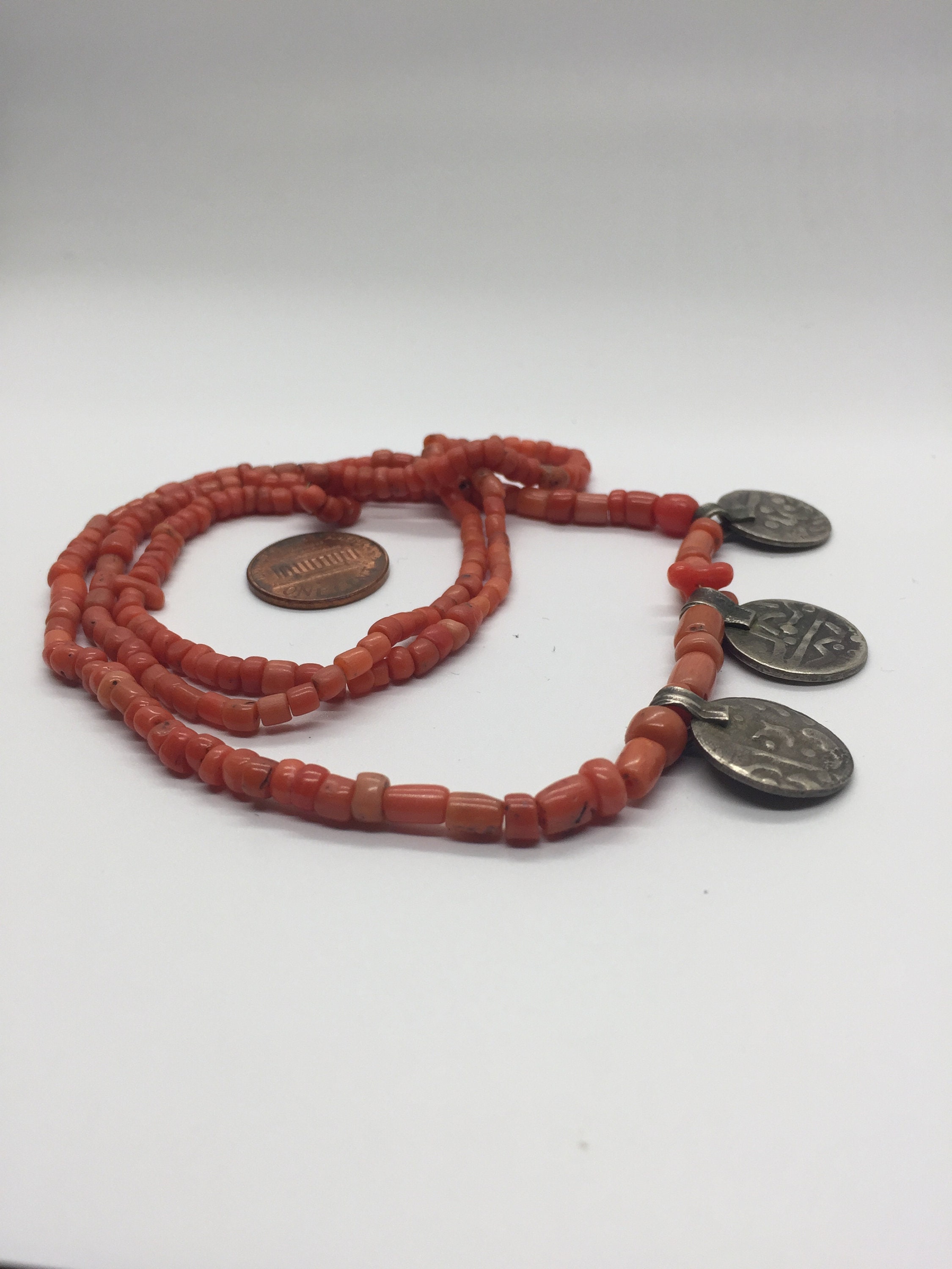 アンティークの山珊瑚とチベットシルバーのネックレス - Etsy 日本