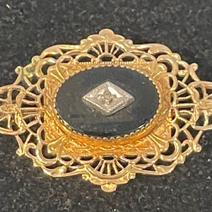 Vintage 14k Gold-Filled Pin