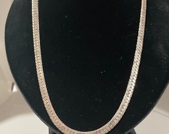 Vintage 22 Inch Herringbone Chain Necklace