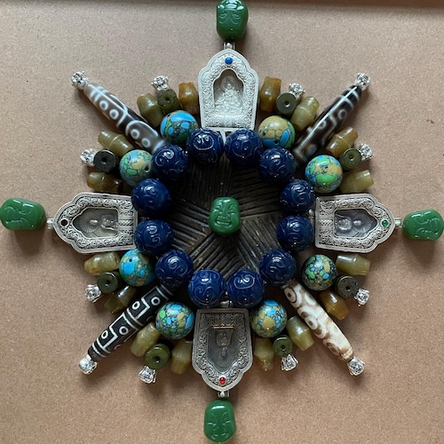 アンティークの山珊瑚とチベットシルバーのネックレス - Etsy 日本