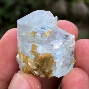 Gemmy Blue Aquamarine Crystal With Mica From Skardu Pakistan (P19)