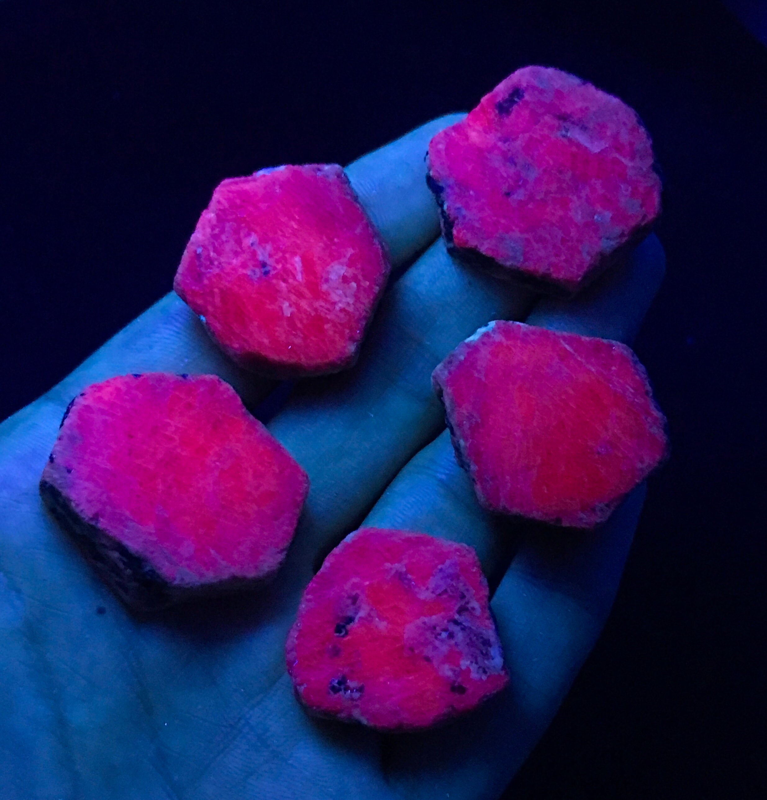 5 Pieces Natural Hexagonal Ruby Slices UV Reactive Fluorescent. From ...